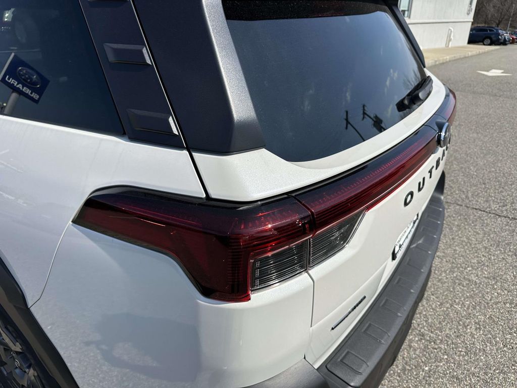 2026 Subaru Outback Premium - Photo 8