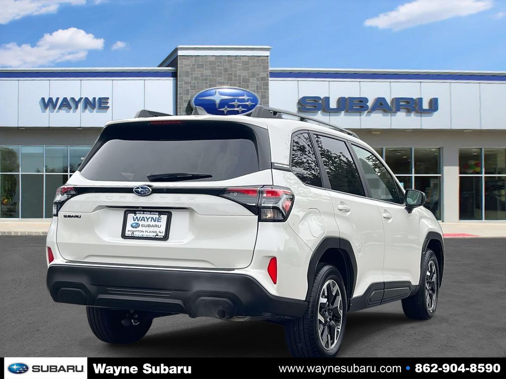2025 Subaru Forester Premium Base photo 4