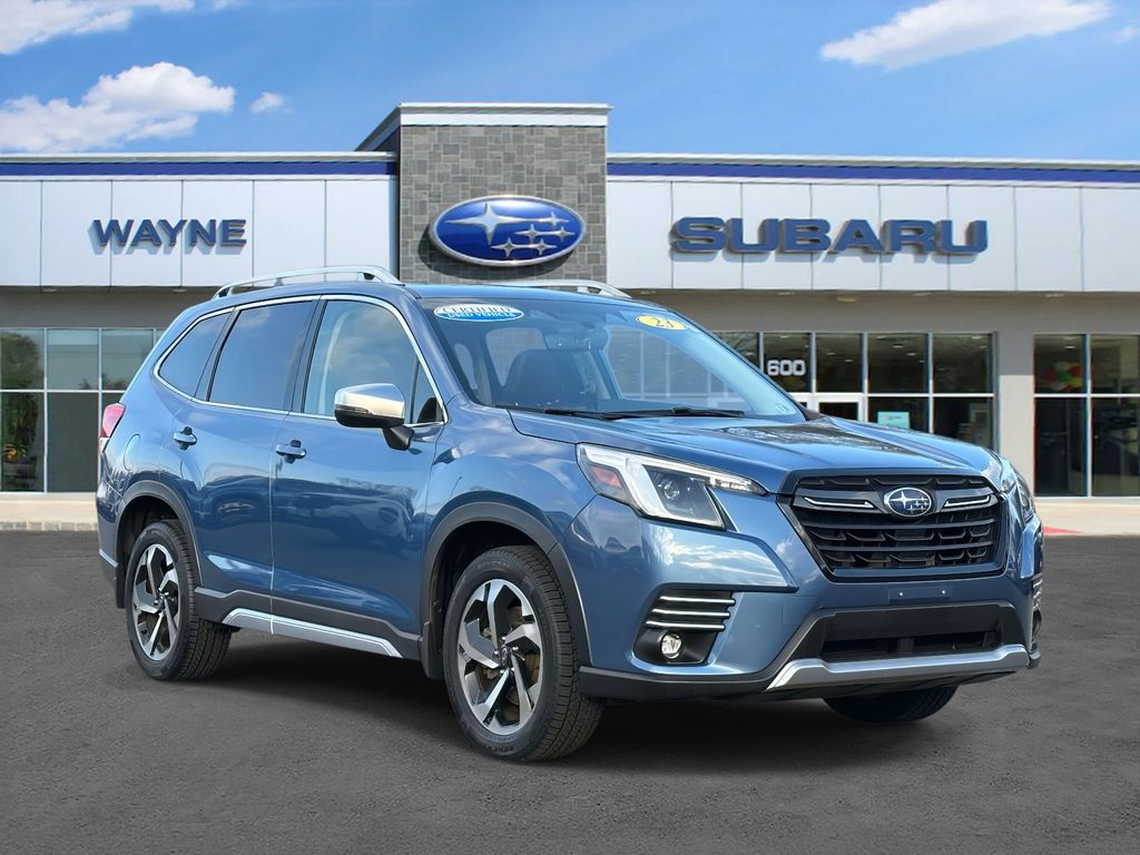 2023 Subaru Forester Touring's photo