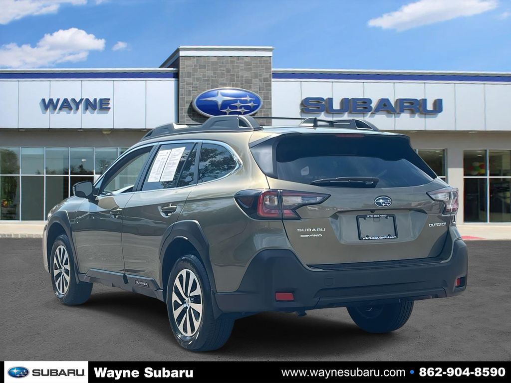 2025 Subaru Outback Premium photo 2