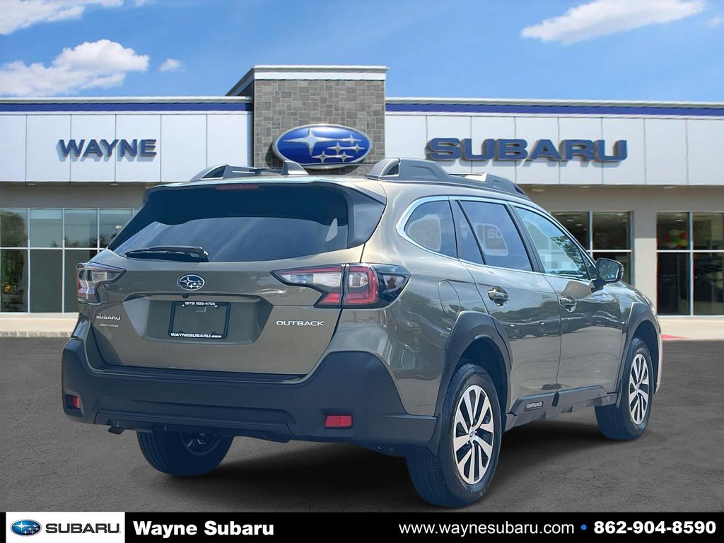 2025 Subaru Outback Premium photo 3