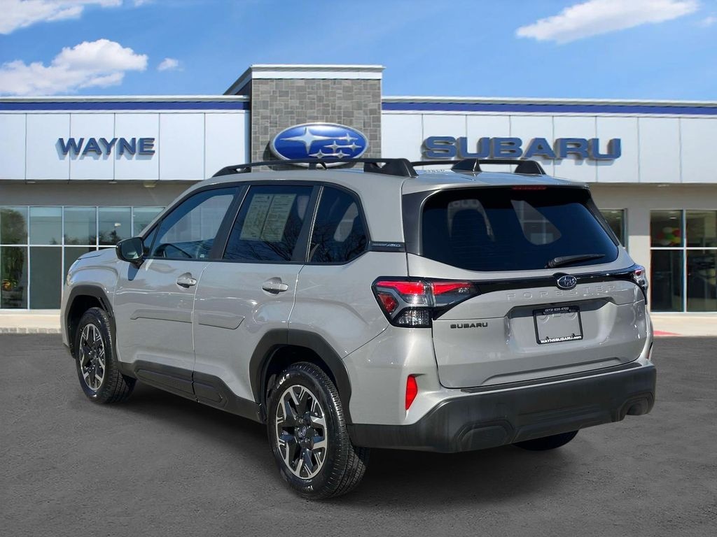 Used 2025 Subaru Forester Premium SUV
