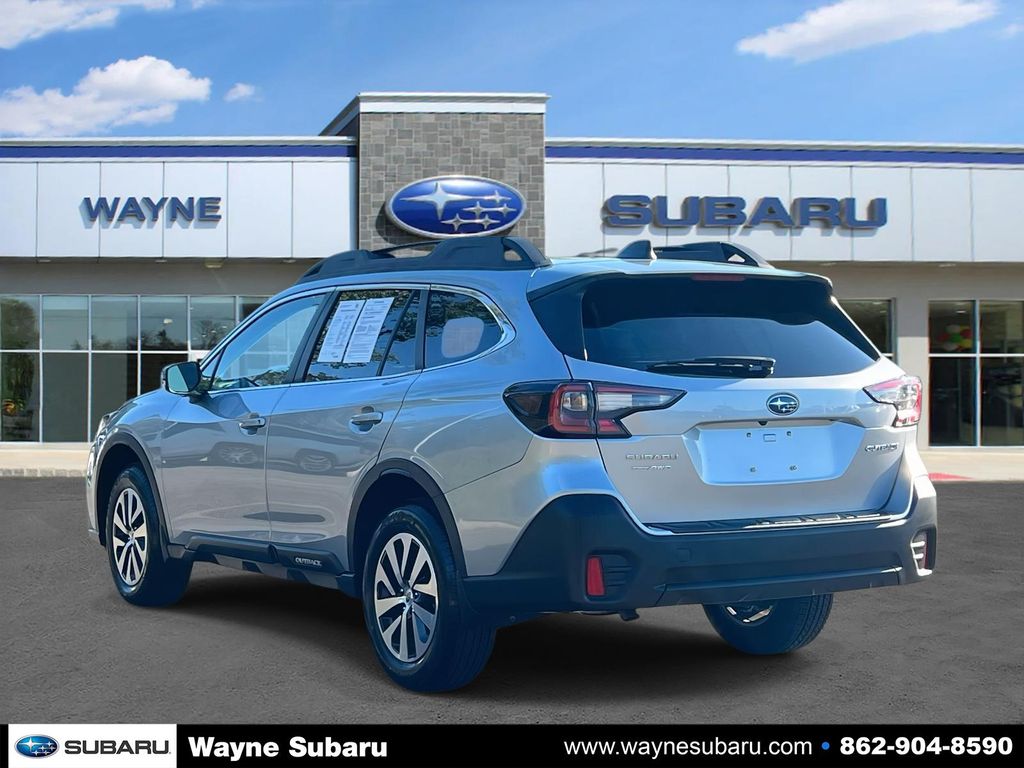 2021 Subaru Outback Premium photo 2