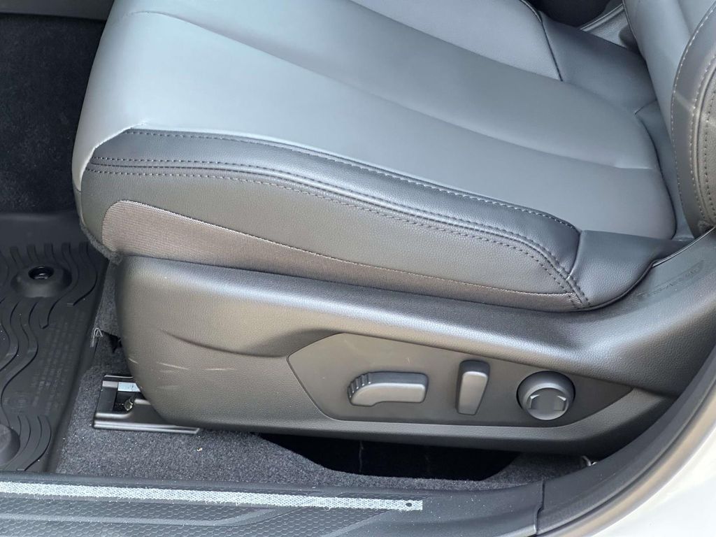 2026 Subaru Outback Premium - Photo 14