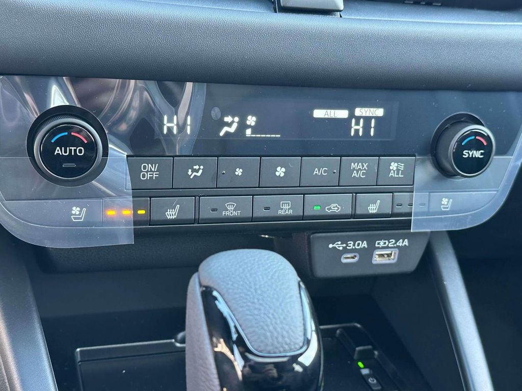 2026 Subaru Outback Touring - Photo 18