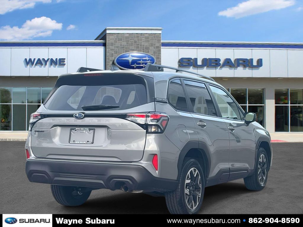 2025 Subaru Forester Premium Base photo 3