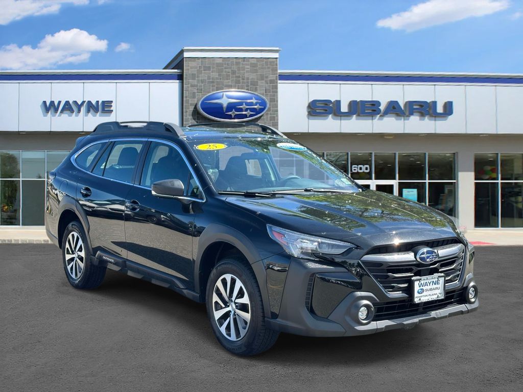2025 Subaru Outback -'s photo