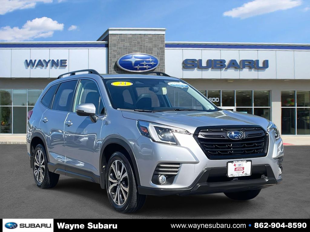 2023 Subaru Forester Limited's photo