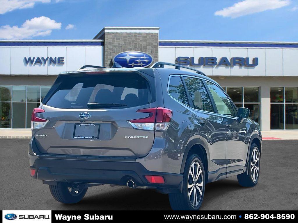 2024 Subaru Forester Limited photo 3