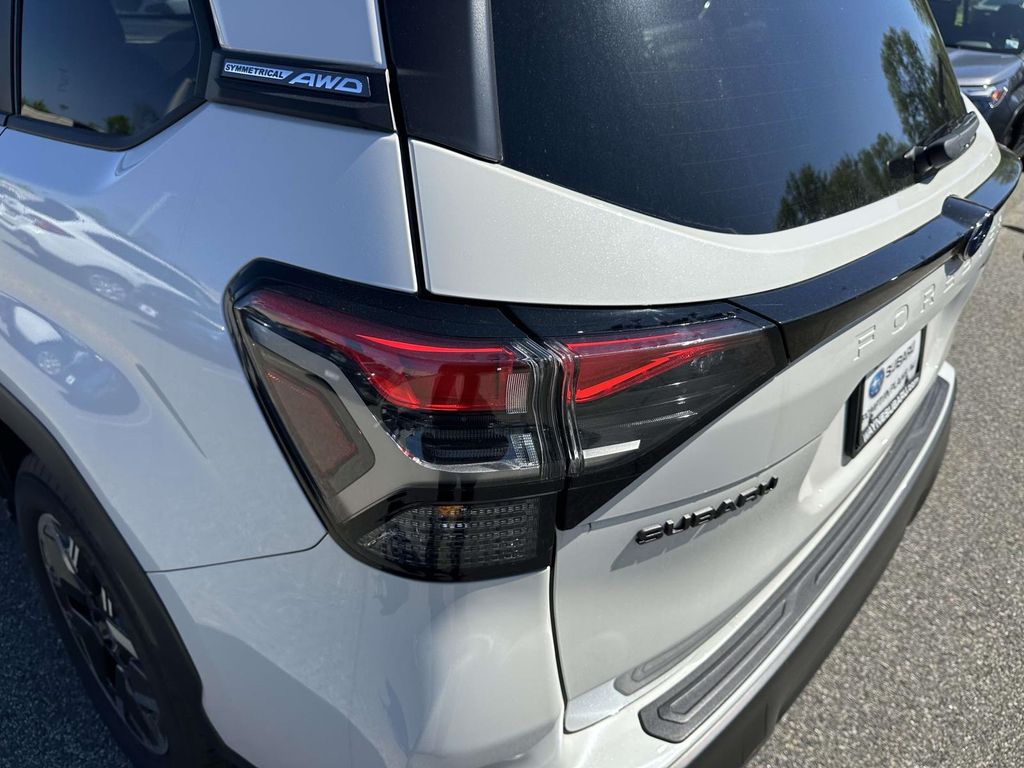 2025 Subaru Forester Premium - Photo 8