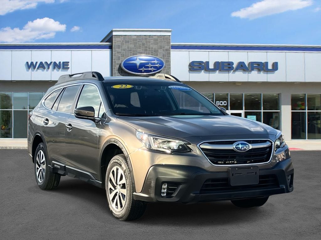2022 Subaru Outback Premium's photo