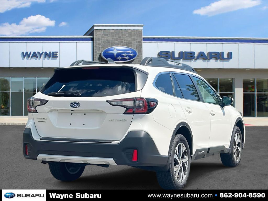 2022 Subaru Outback Limited photo 2