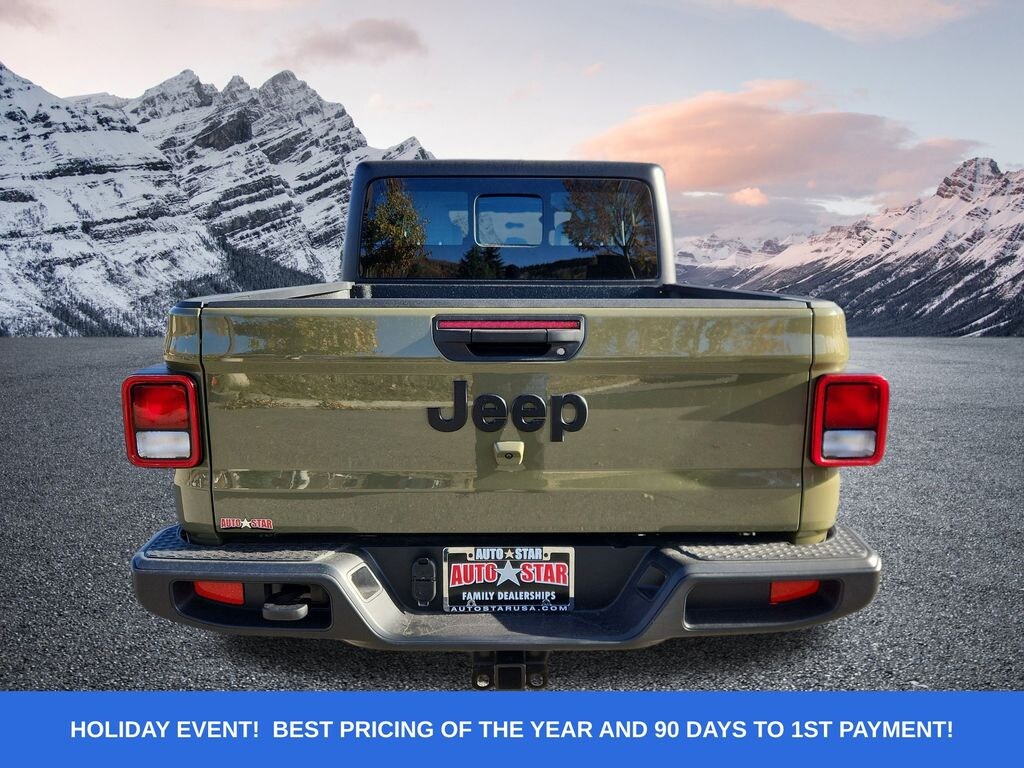 New 2025 Jeep Gladiator Sport Truck