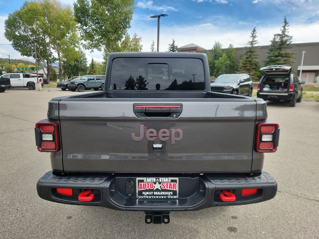 New 2025 Jeep Gladiator Rubicon Truck
