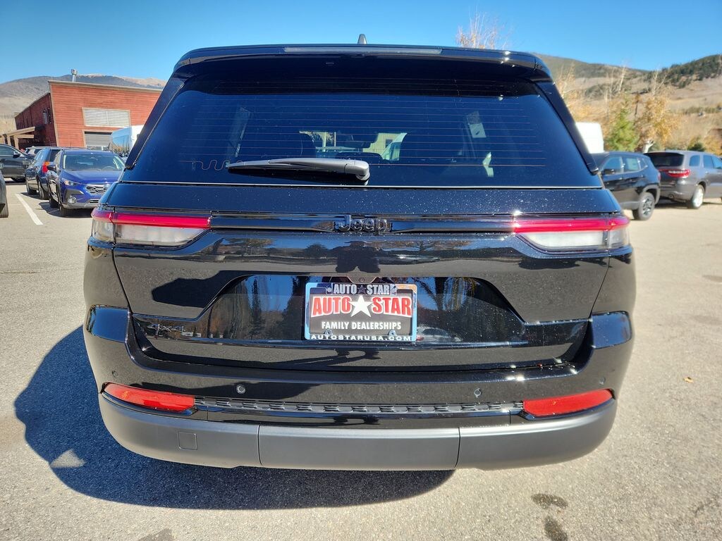 New 2025 Jeep Grand Cherokee Altitude X SUV