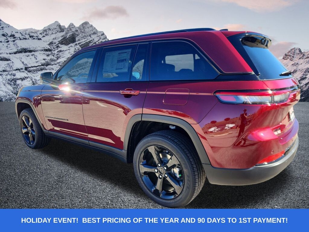 New 2025 Jeep Grand Cherokee Laredo SUV