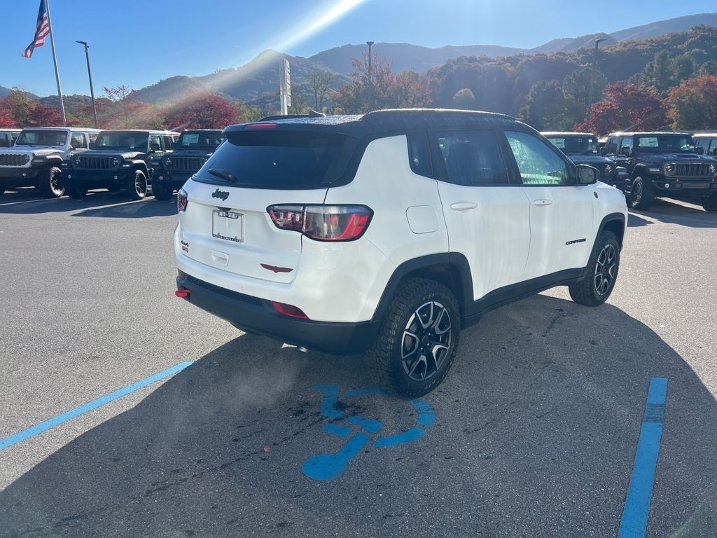 New 2026 Jeep Compass Trailhawk Sport Utility