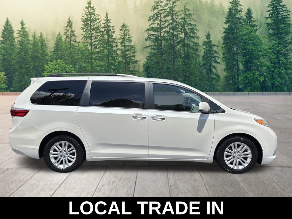 Used 2017 Toyota Sienna XLE Premium with VIN 5TDYZ3DC5HS803460 for sale in Waynesville, NC