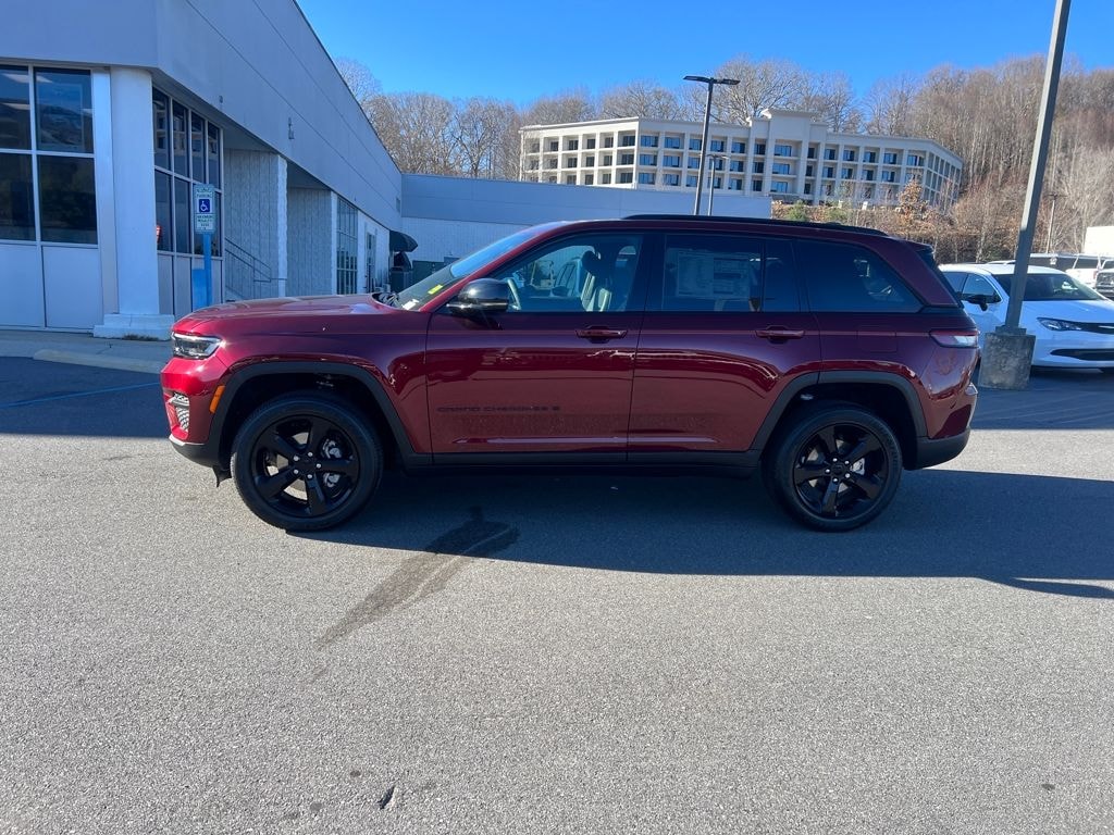 New 2025 Jeep Grand Cherokee ALTITUDE X 4X4 Sport Utility