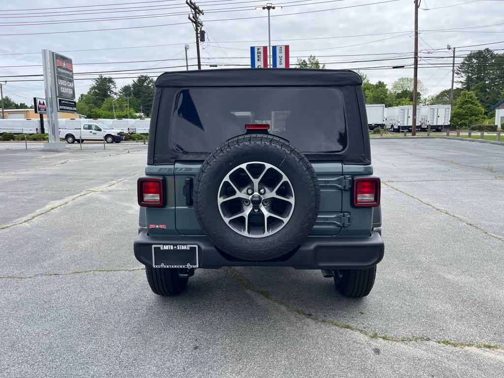 2025 Jeep Wrangler Sport S photo 4