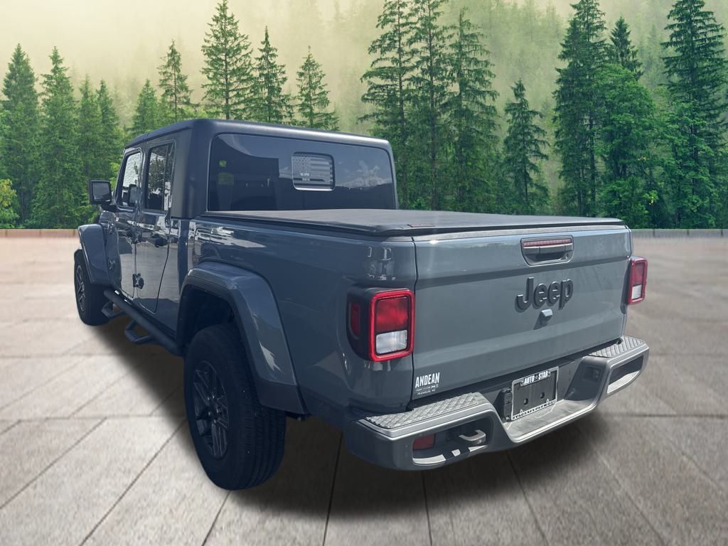 2024 Jeep Gladiator Sport photo 2