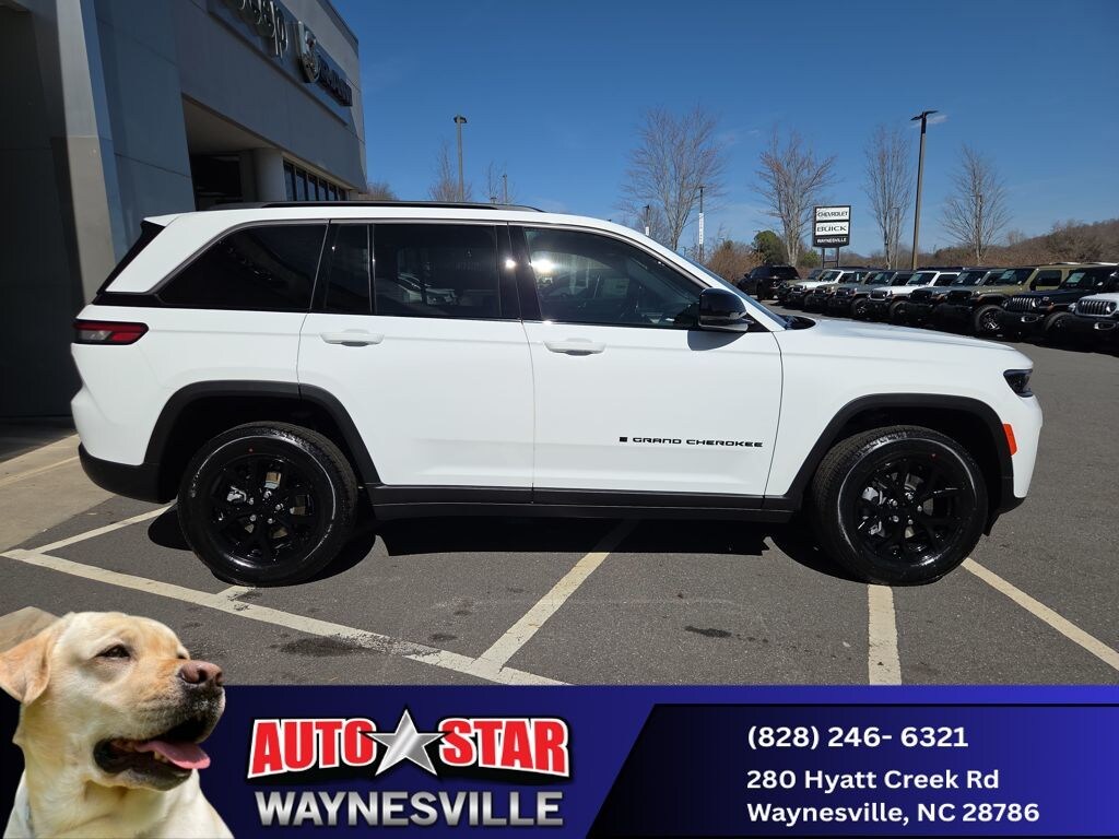 New 2026 Jeep Grand Cherokee LAREDO ALTITUDE 4X4 Sport Utility