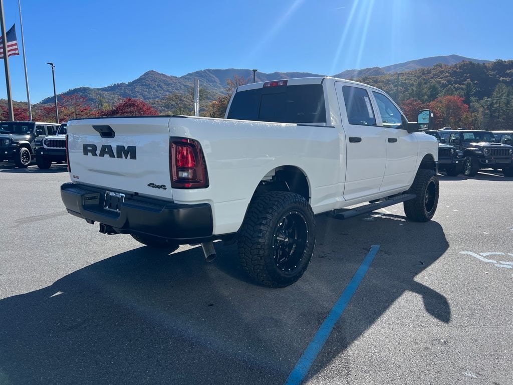 New 2025 Ram 2500 TRADESMAN CREW CAB 4X4 6'4 BOX Pickup