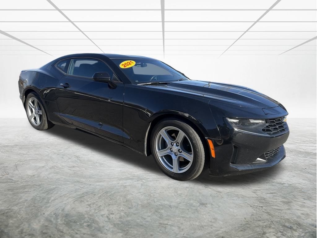 2021 Chevrolet Camaro 1LT's photo