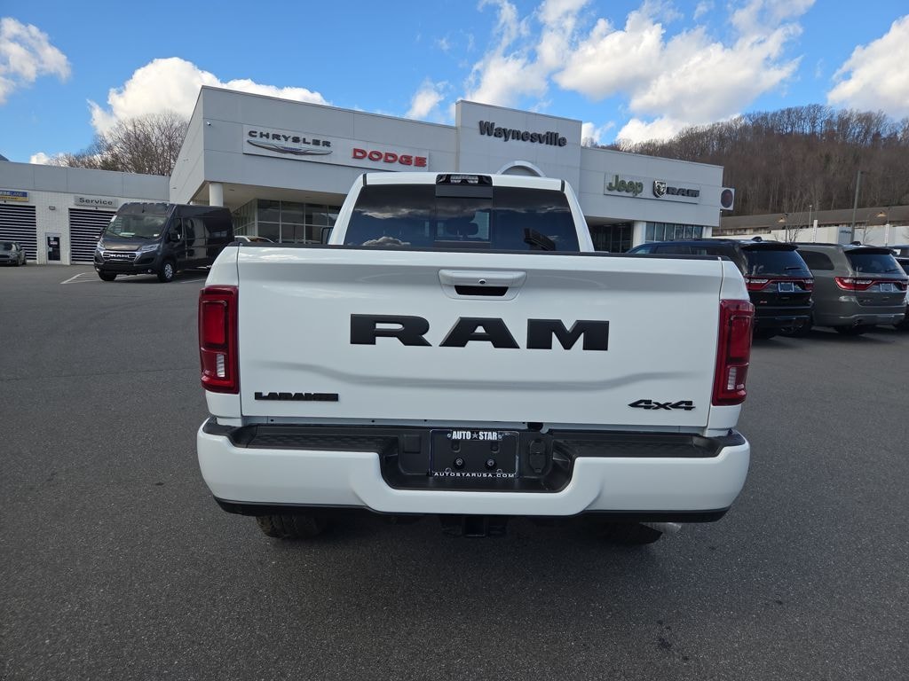 New 2026 Ram 2500 LARAMIE CREW CAB 4X4 6'4 BOX Pickup