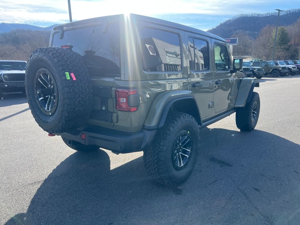 New 2026 Jeep Wrangler Rubicon X Sport Utility