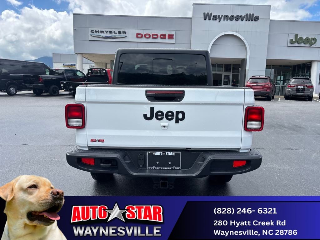 New 2025 Jeep Gladiator Sport S Pickup