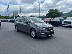 2025 Chrysler Pacifica Select Passenger Van
