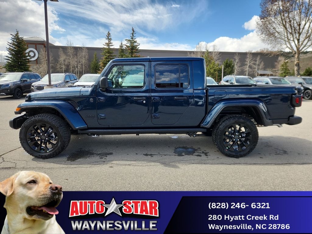 New 2025 Jeep Gladiator Nighthawk Pickup
