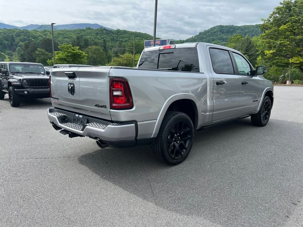 2025 Ram 1500 Laramie photo 4