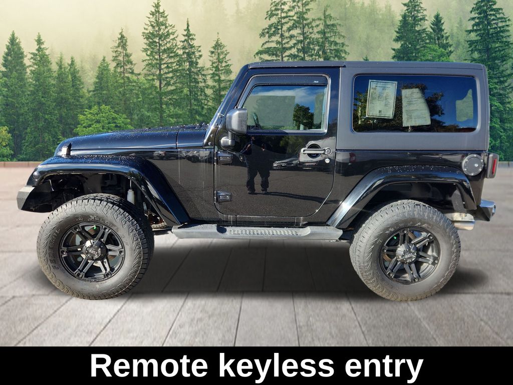 2017 Jeep Wrangler Sahara photo 2