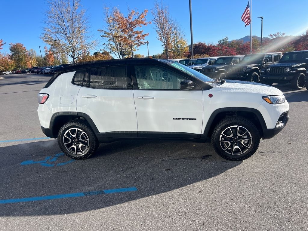 New 2026 Jeep Compass Trailhawk Sport Utility