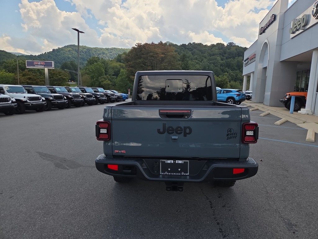 2025 Jeep Gladiator Willys photo 4