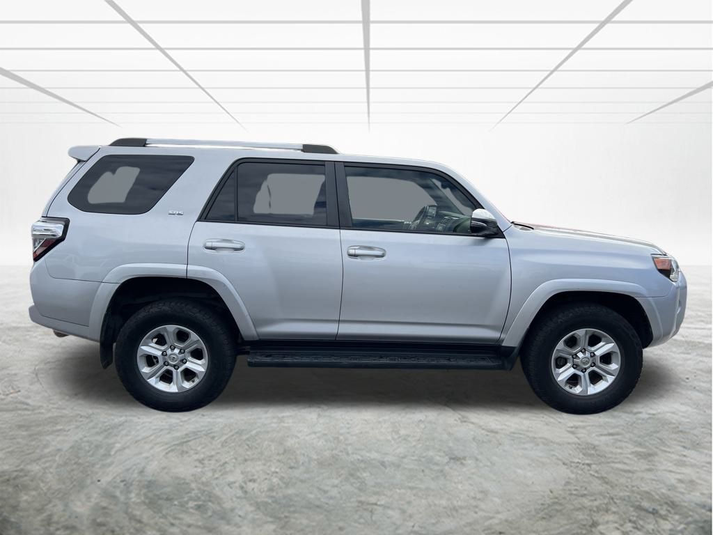 2020 Toyota 4Runner SR5 Premium photo 2