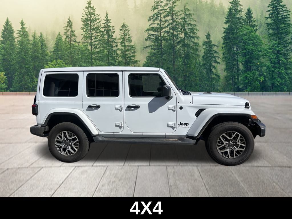 2025 Jeep Wrangler Sahara photo 2