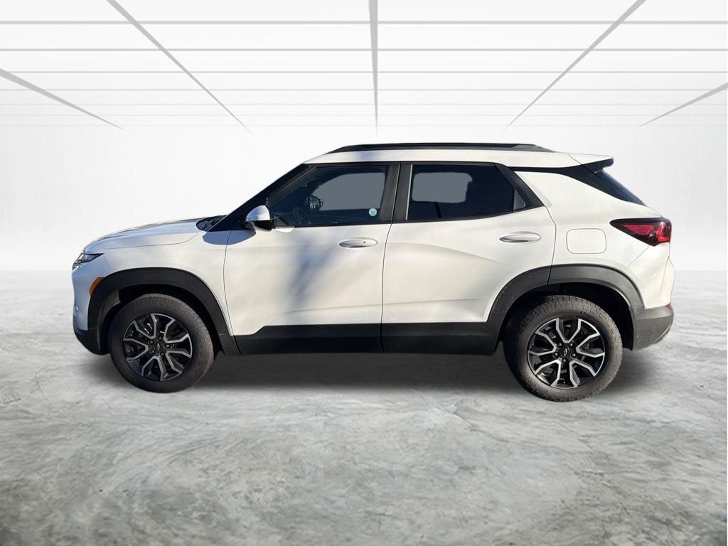 Used 2025 Chevrolet Trailblazer Activ SUV