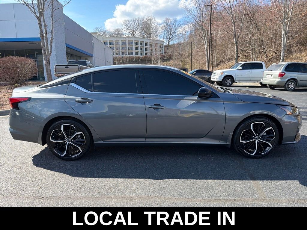 Used 2024 Nissan Altima 2.5 SR Sedan