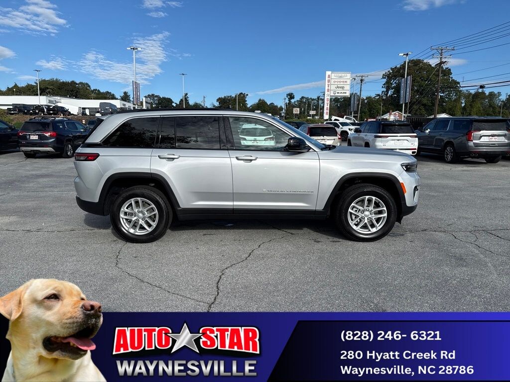 New 2025 Jeep Grand Cherokee Laredo X Sport Utility