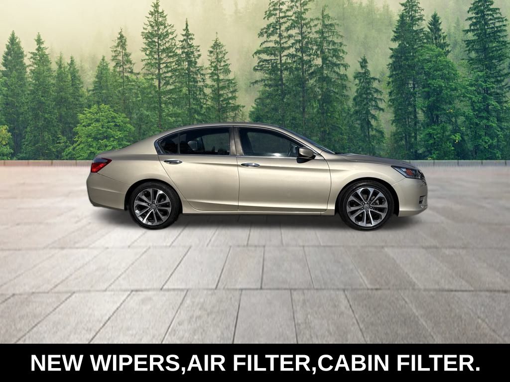 2015 Honda Accord Sport photo 2