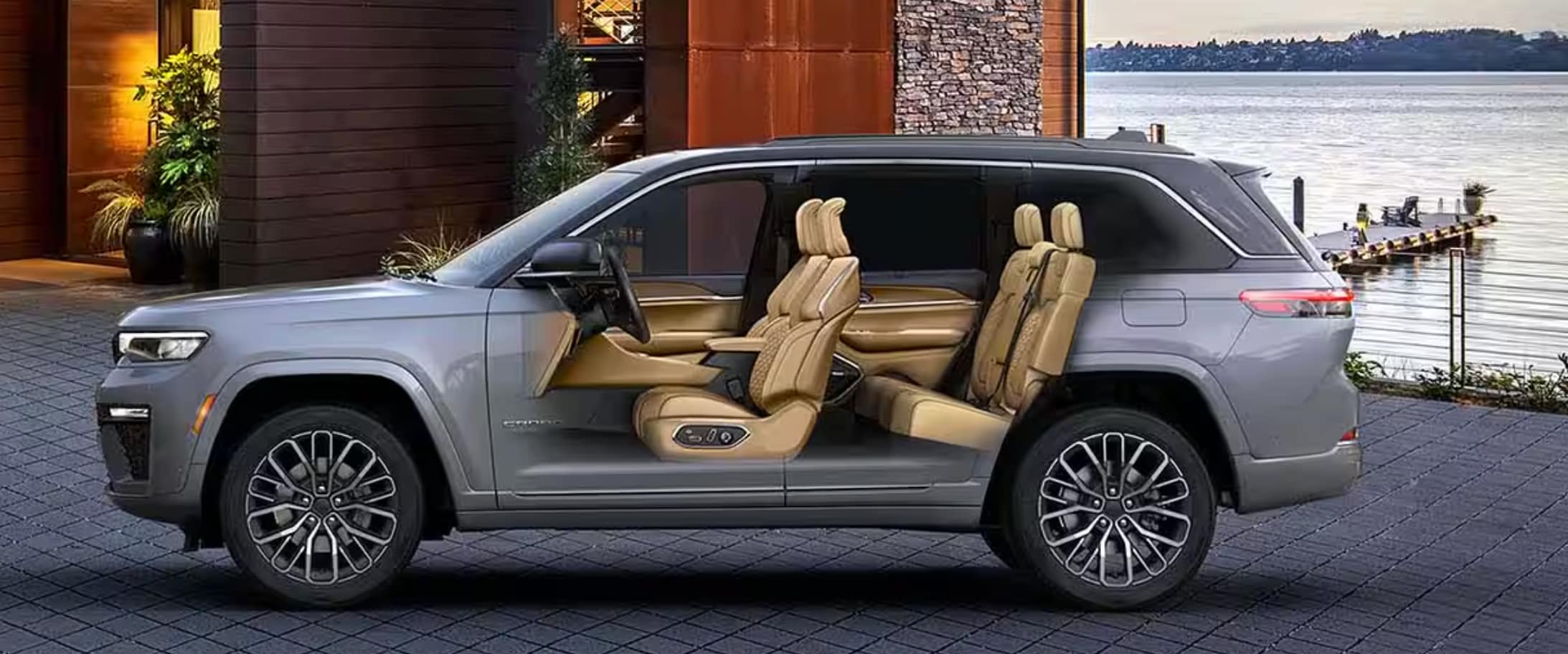 New-Jeep-Grand-Cherokee-Asheville-nc-autostar-jeep-logo-interior-seats