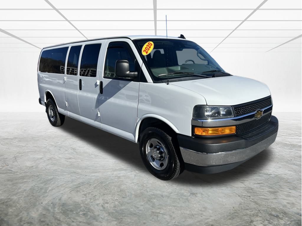 2020 Chevrolet Express Passenger LT's photo