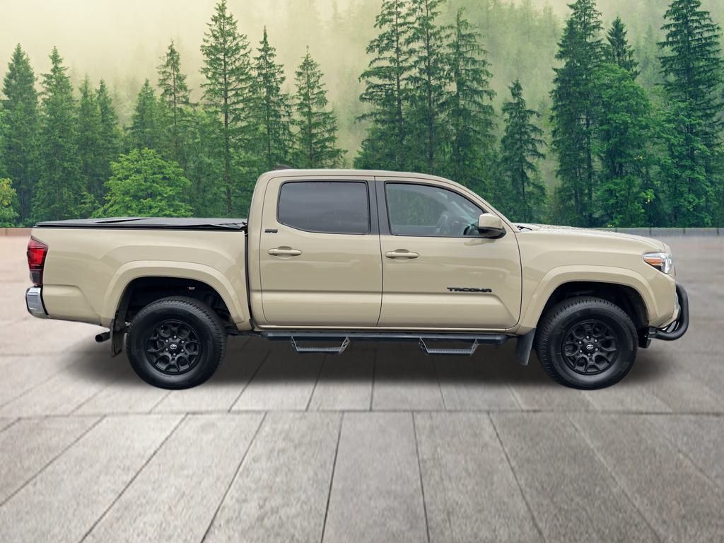 2020 Toyota Tacoma SR5 photo 2