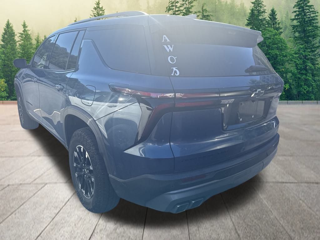 2025 Chevrolet Traverse Z71 photo 2