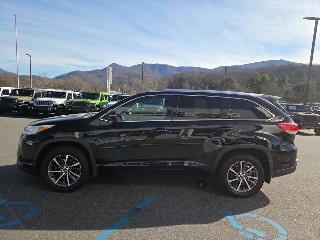 Used 2018 Toyota Highlander XLE SUV