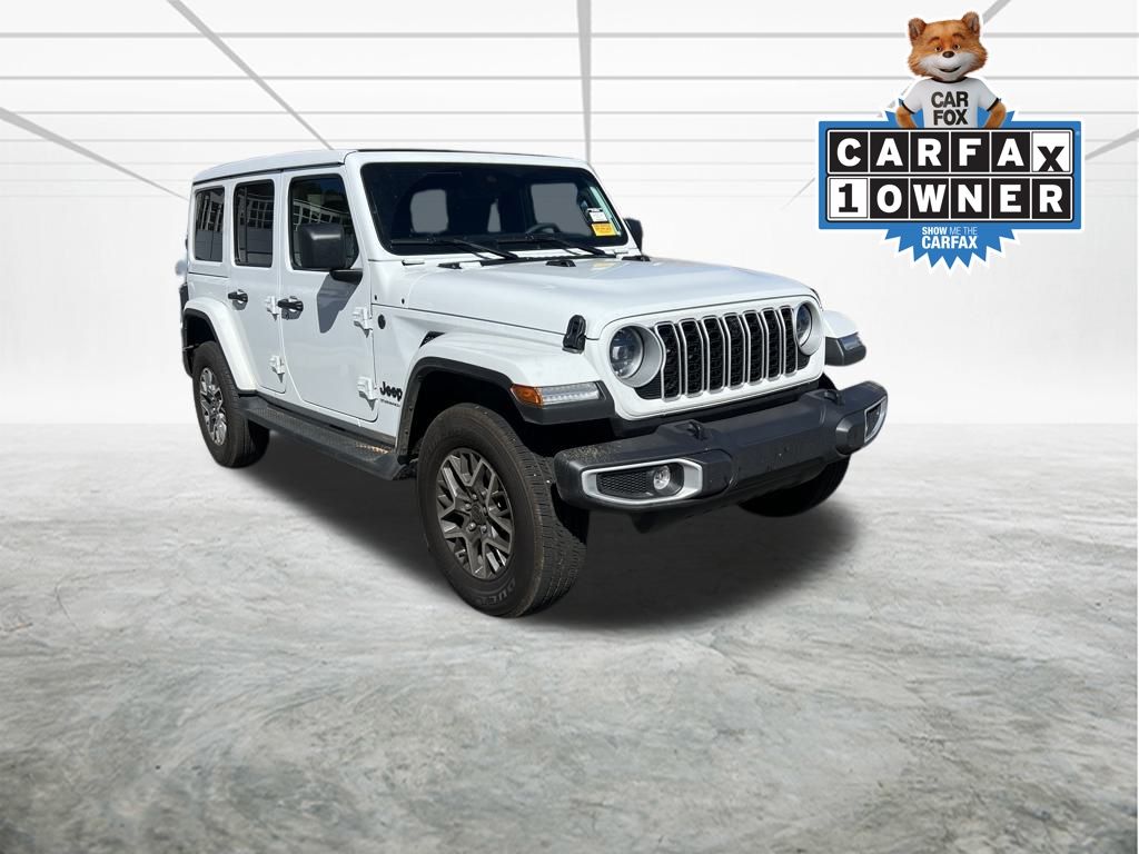 2025 Jeep Wrangler 4-Door Sahara's photo