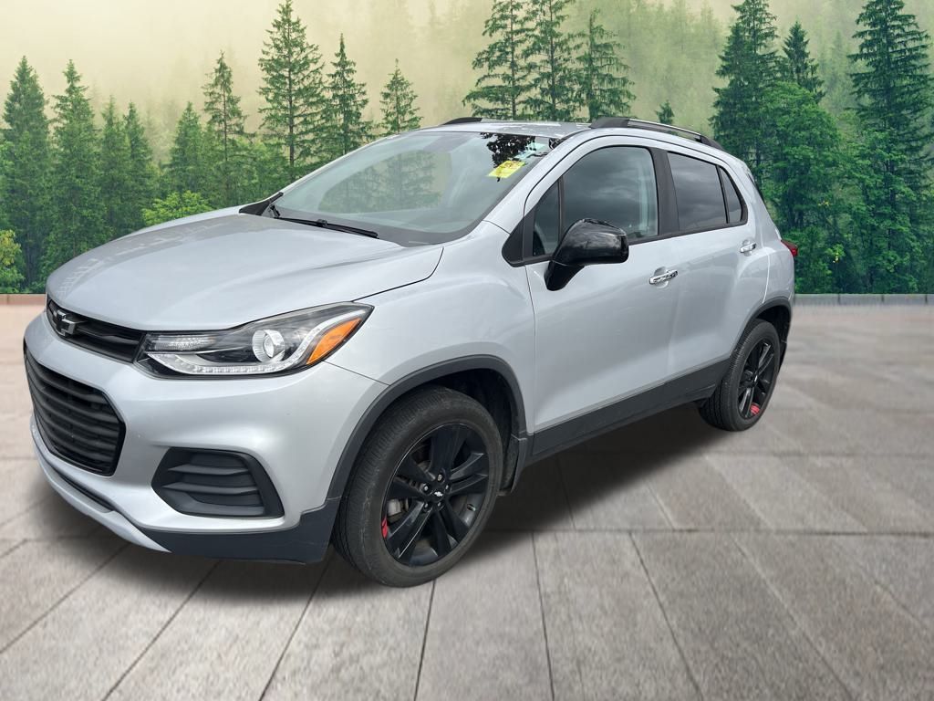 2020 Chevrolet Trax LT photo 2